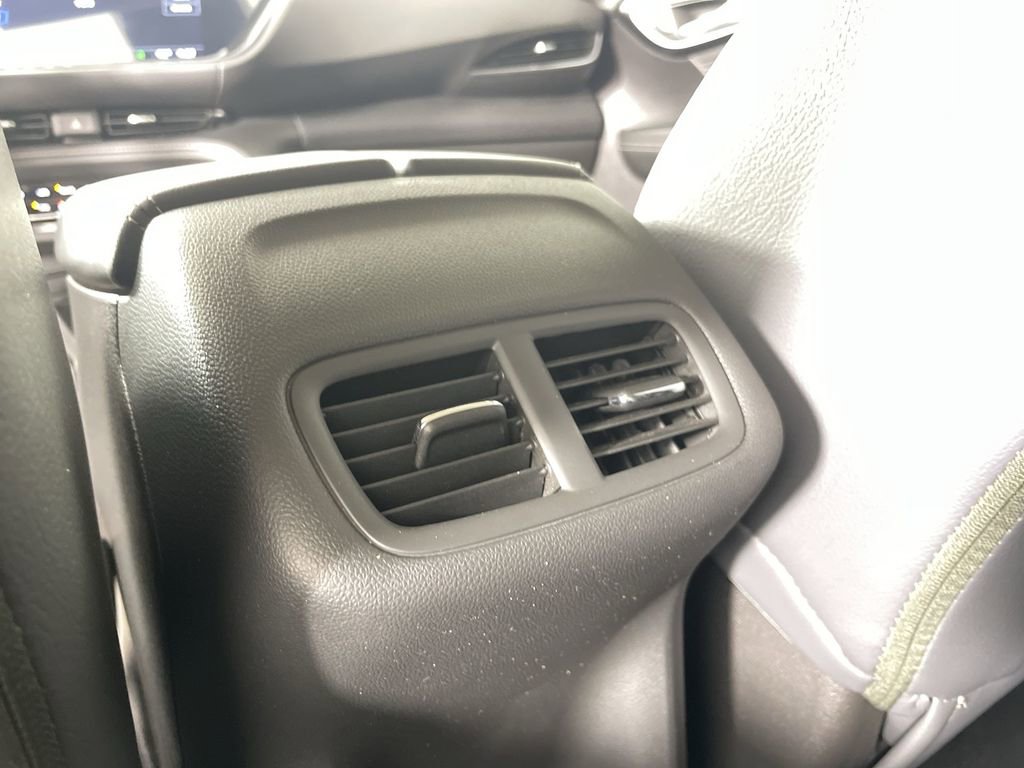 Used 2023 Buick Envision Preferred w/ Sport Touring Package image 21