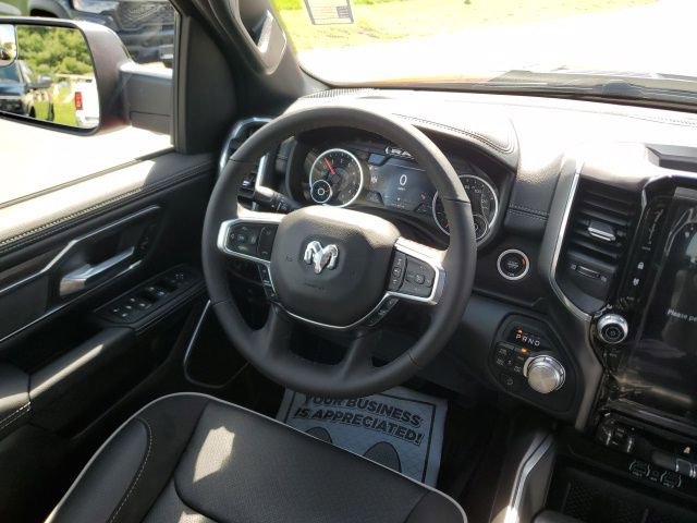New 2026 RAM 1500 Laramie AWD/4WD image 18