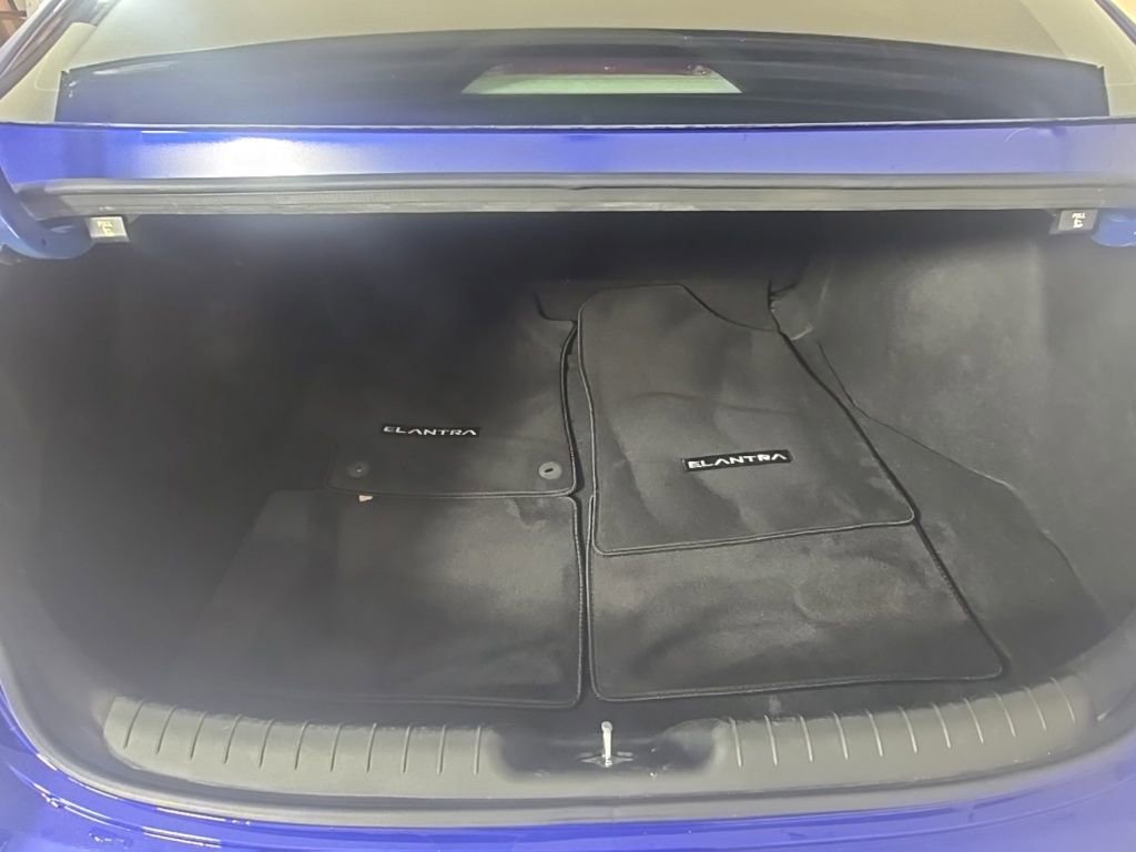 Used 2024 Hyundai Elantra SEL image 32
