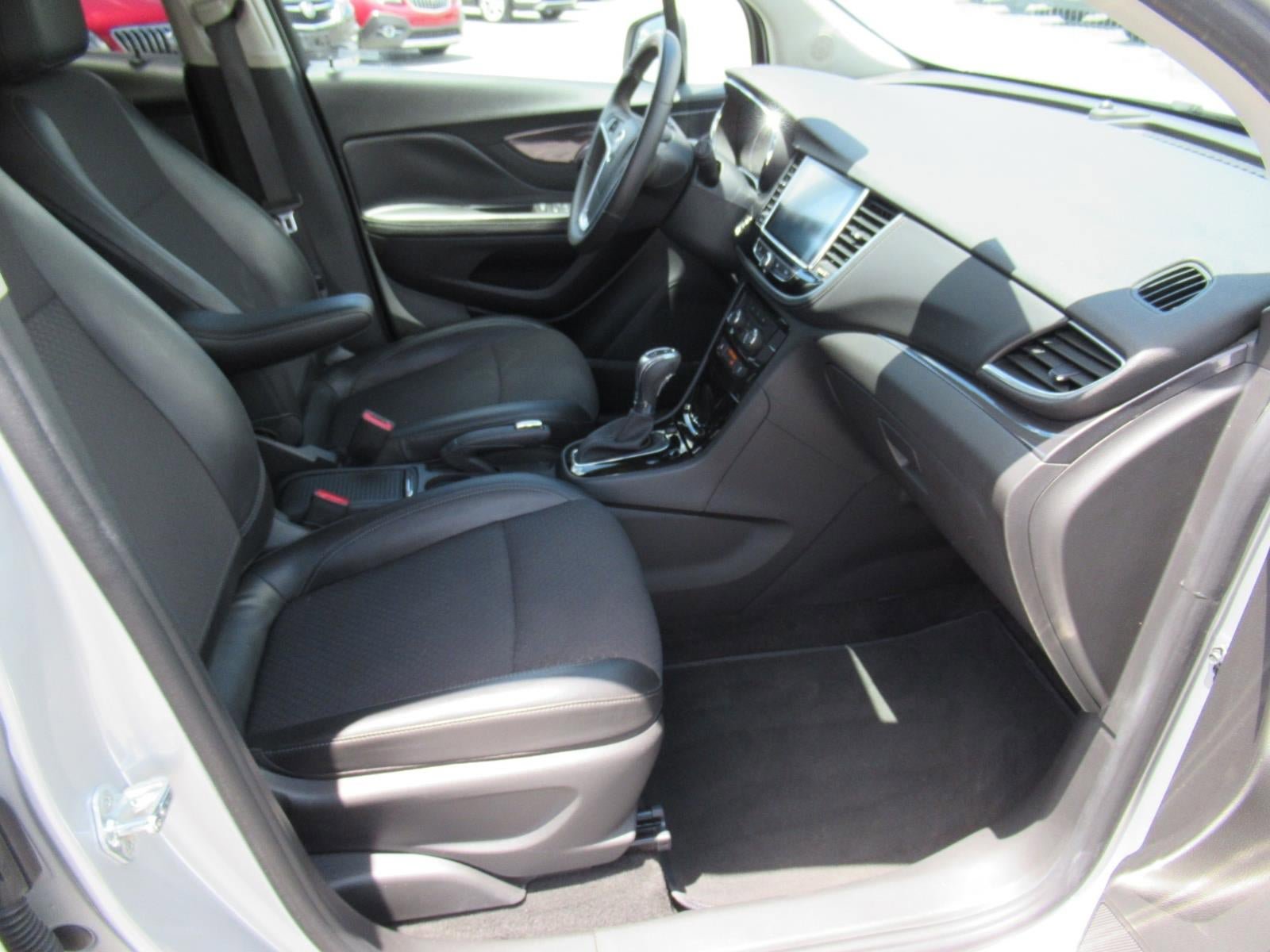 Used 2021 Buick Encore Preferred w/ Safety Package AWD/4WD image 10
