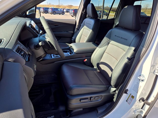 New 2026 Honda Ridgeline Black Edition image 4