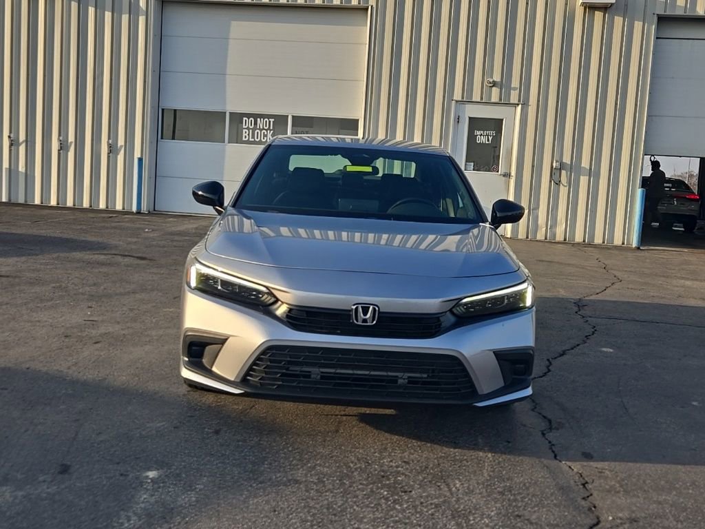 Used 2025 Honda Accord Sport image 2