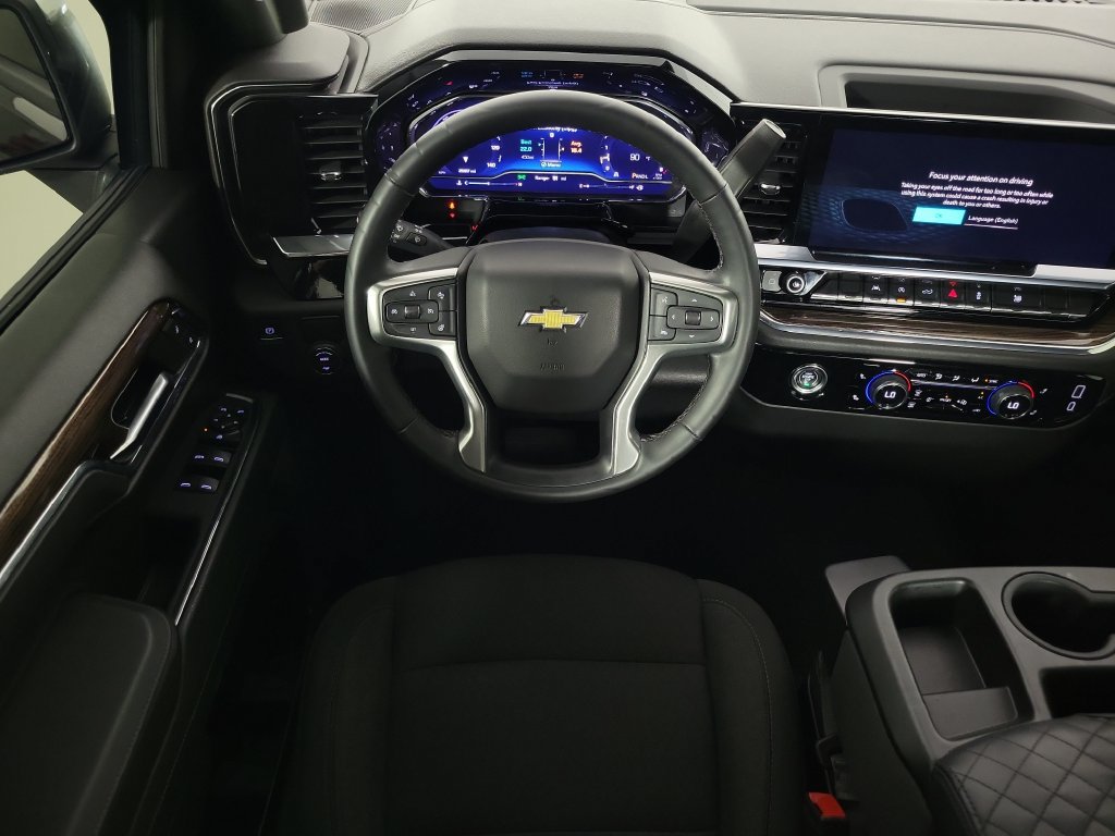 Used 2024 Chevrolet Silverado 1500 LT RWD image 11