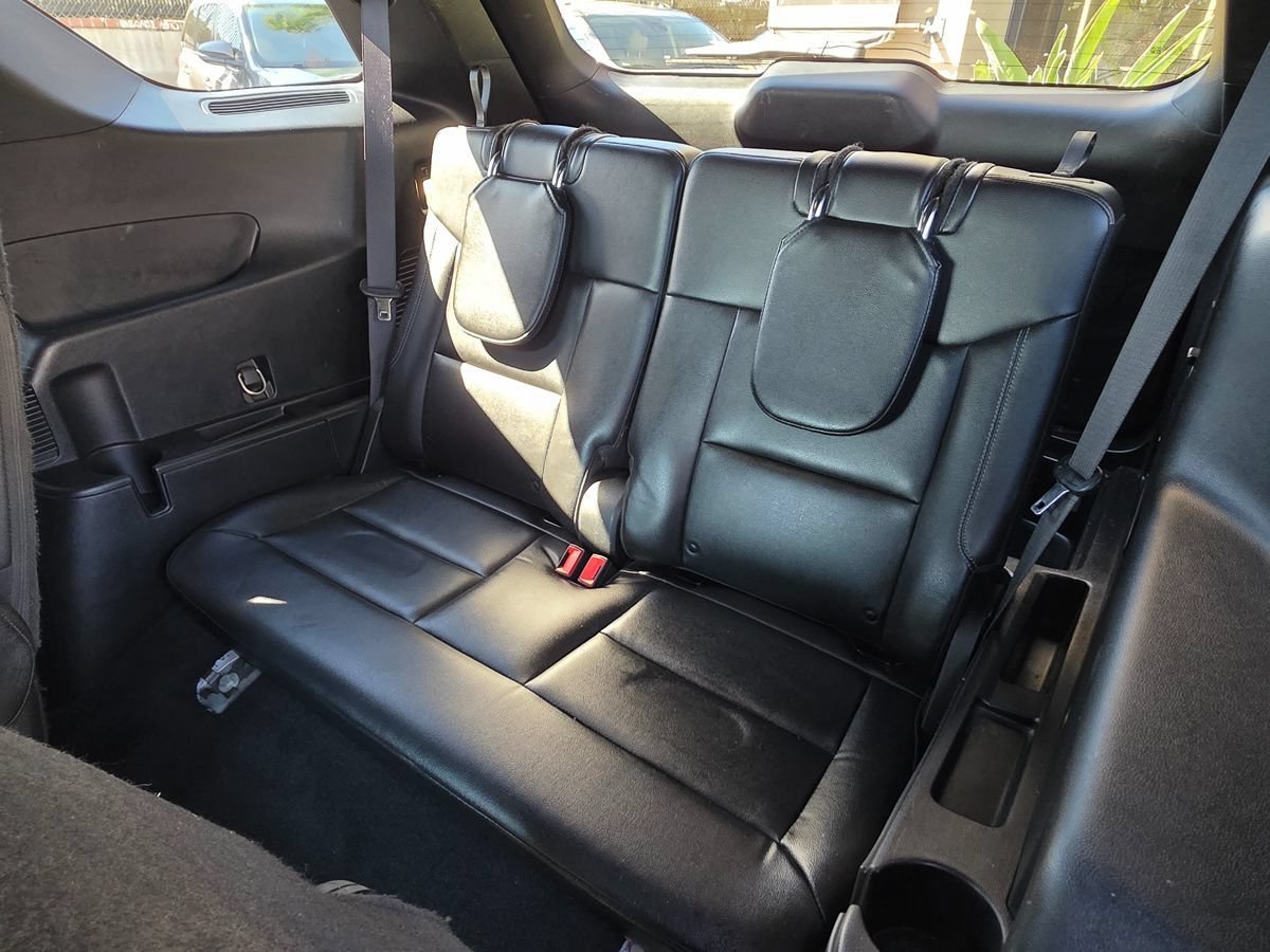 Used 2020 Ford Explorer XLT w/ Equipment Group 202A AWD/4WD image 24