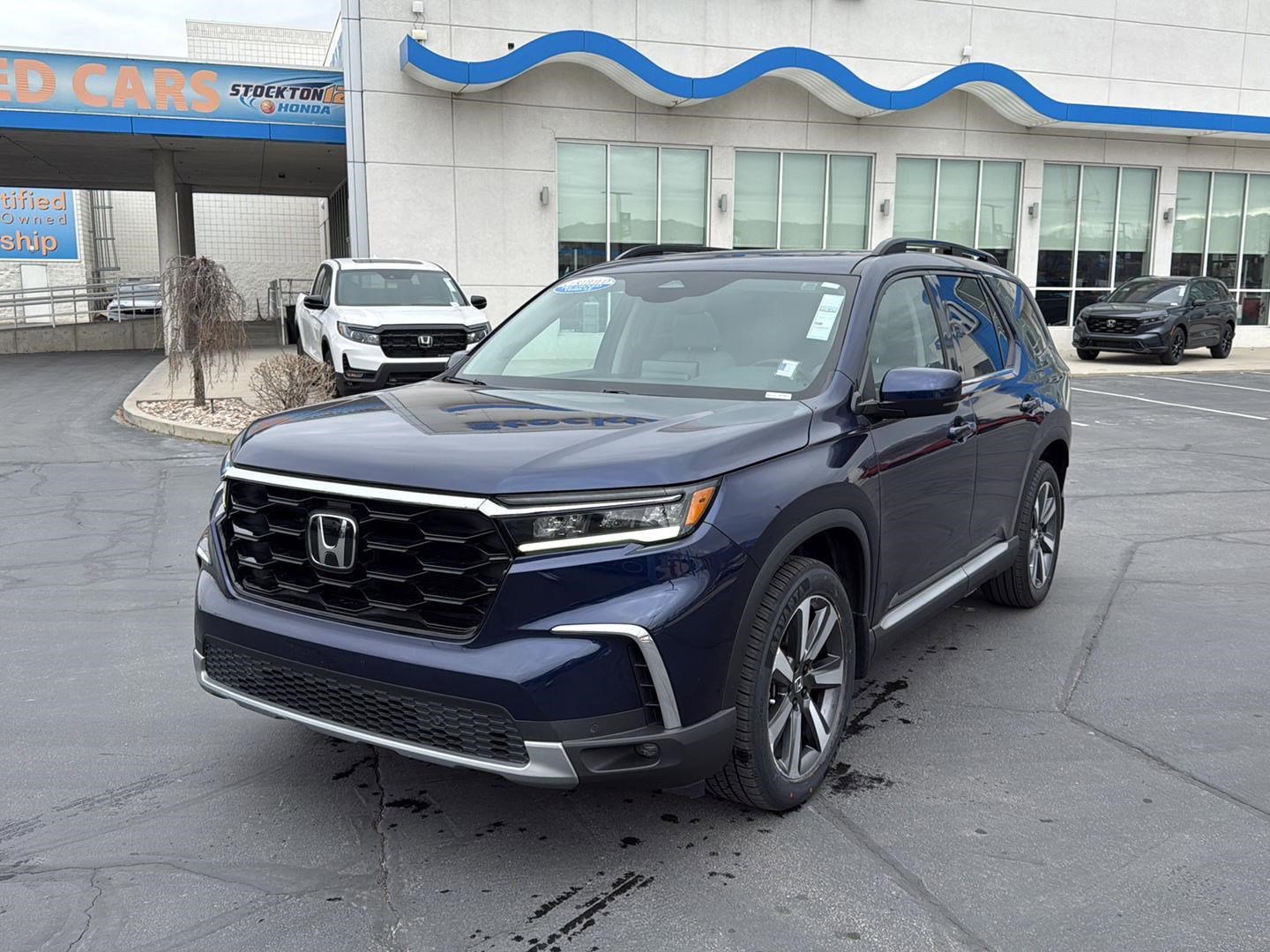 Certified 2023 Honda Pilot Touring image 3