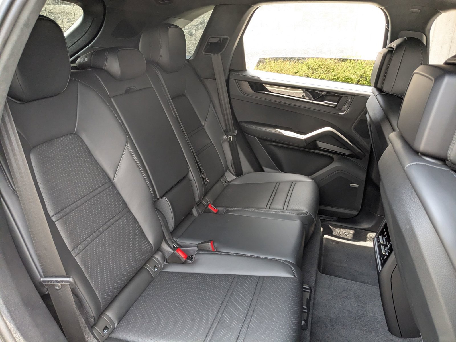 New 2026 Porsche Cayenne GTS AWD/4WD image 25