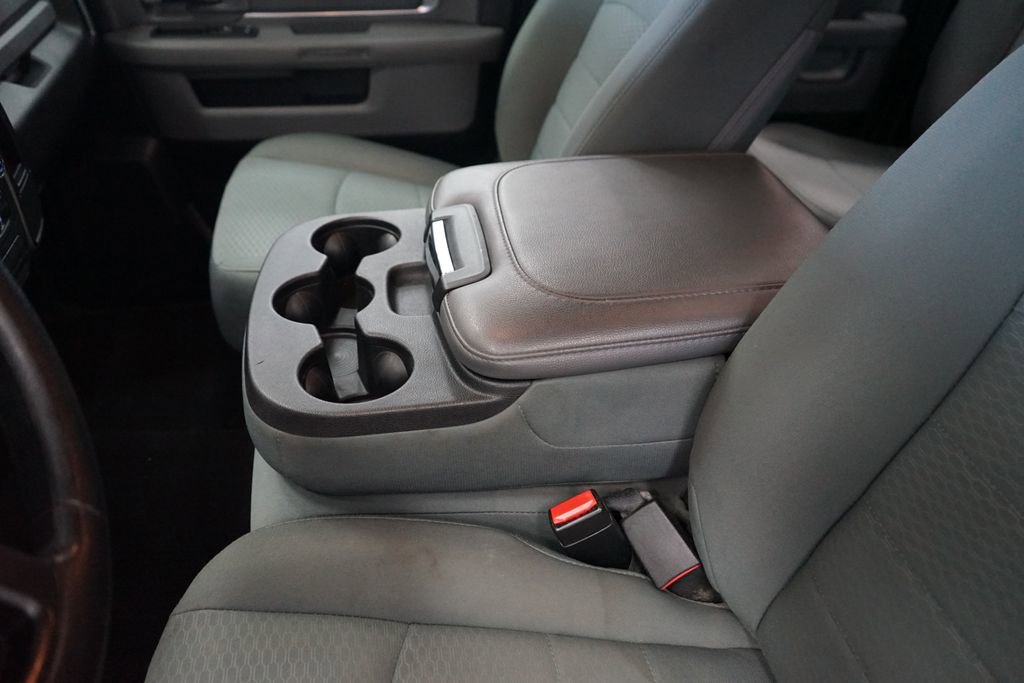 Used 2016 RAM 1500 Classic SLT image 25