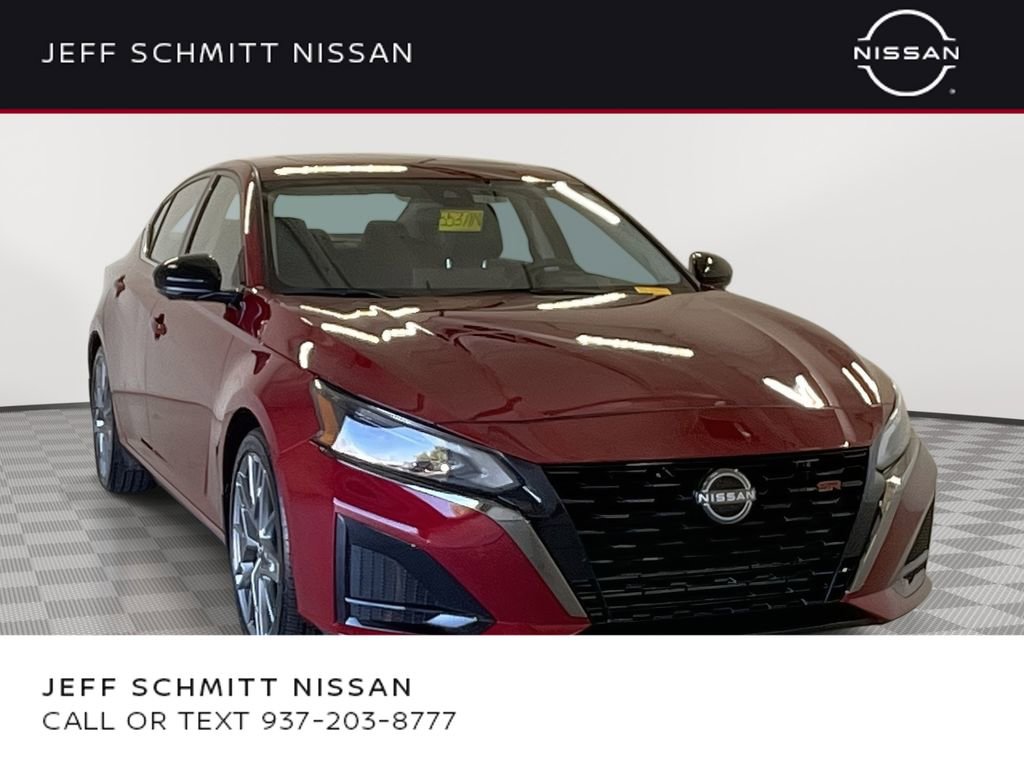 Certified 2024 Nissan Altima 2.0 SR FWD image 1