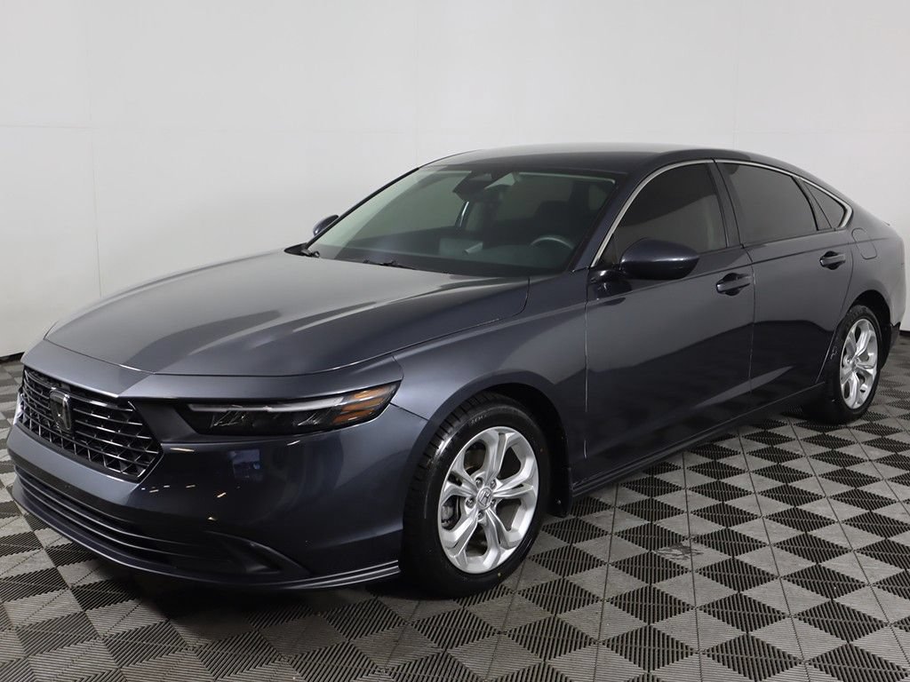 Used 2023 Honda Accord LX image 5