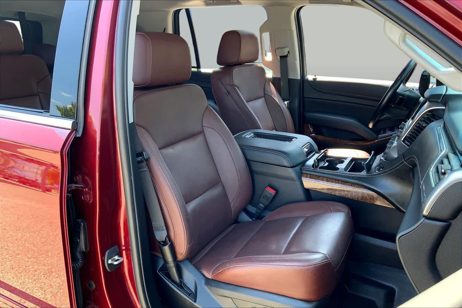 Used 2020 Chevrolet Tahoe Premier w/ Premier Plus Edition AWD/4WD image 9