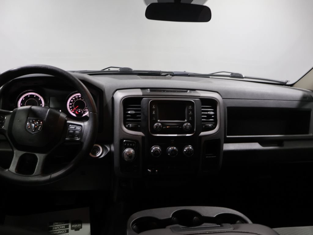 Used 2019 RAM 1500 Express w/ Express Value Package AWD/4WD image 17