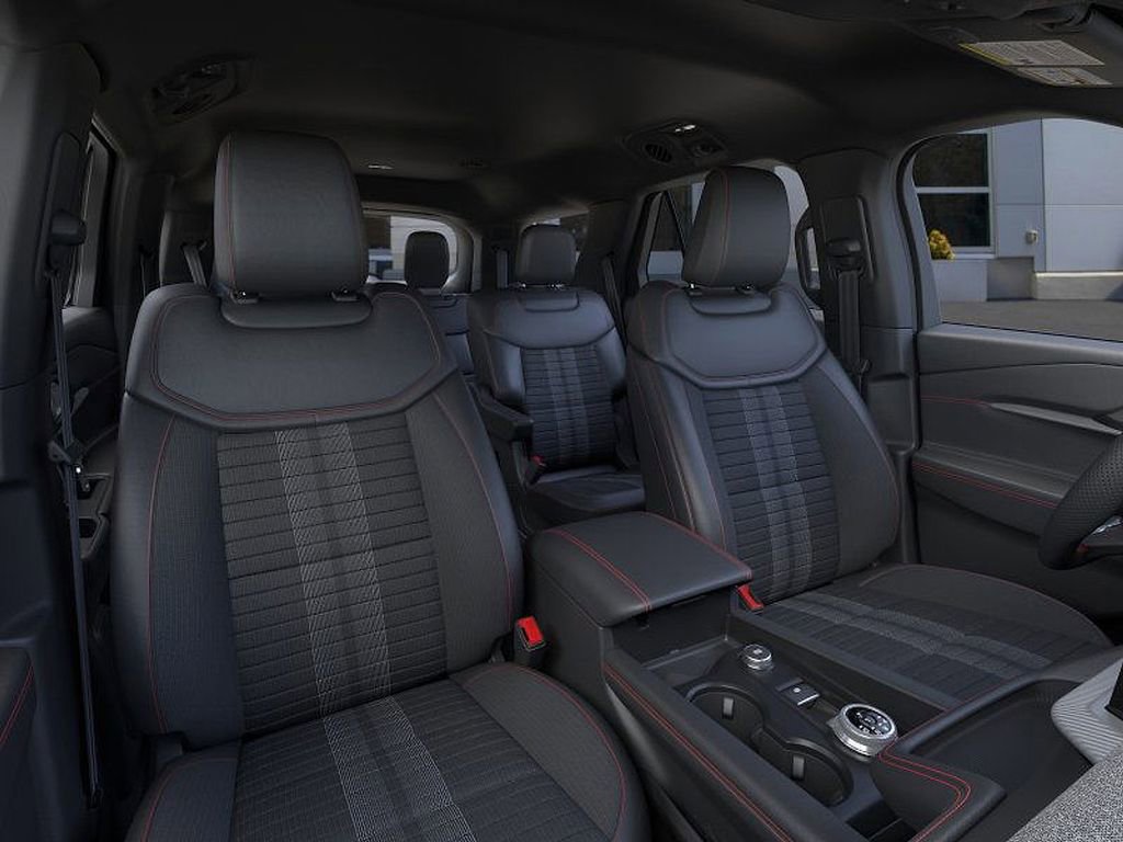 New 2026 Ford Explorer ST-Line image 10