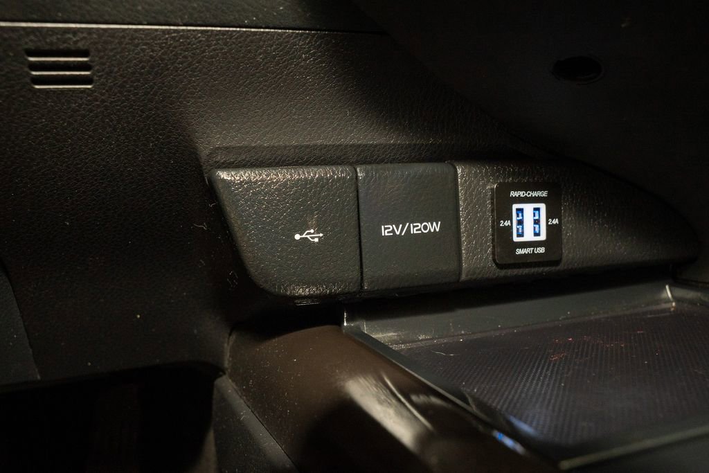 Used 2021 Toyota Camry LE image 13