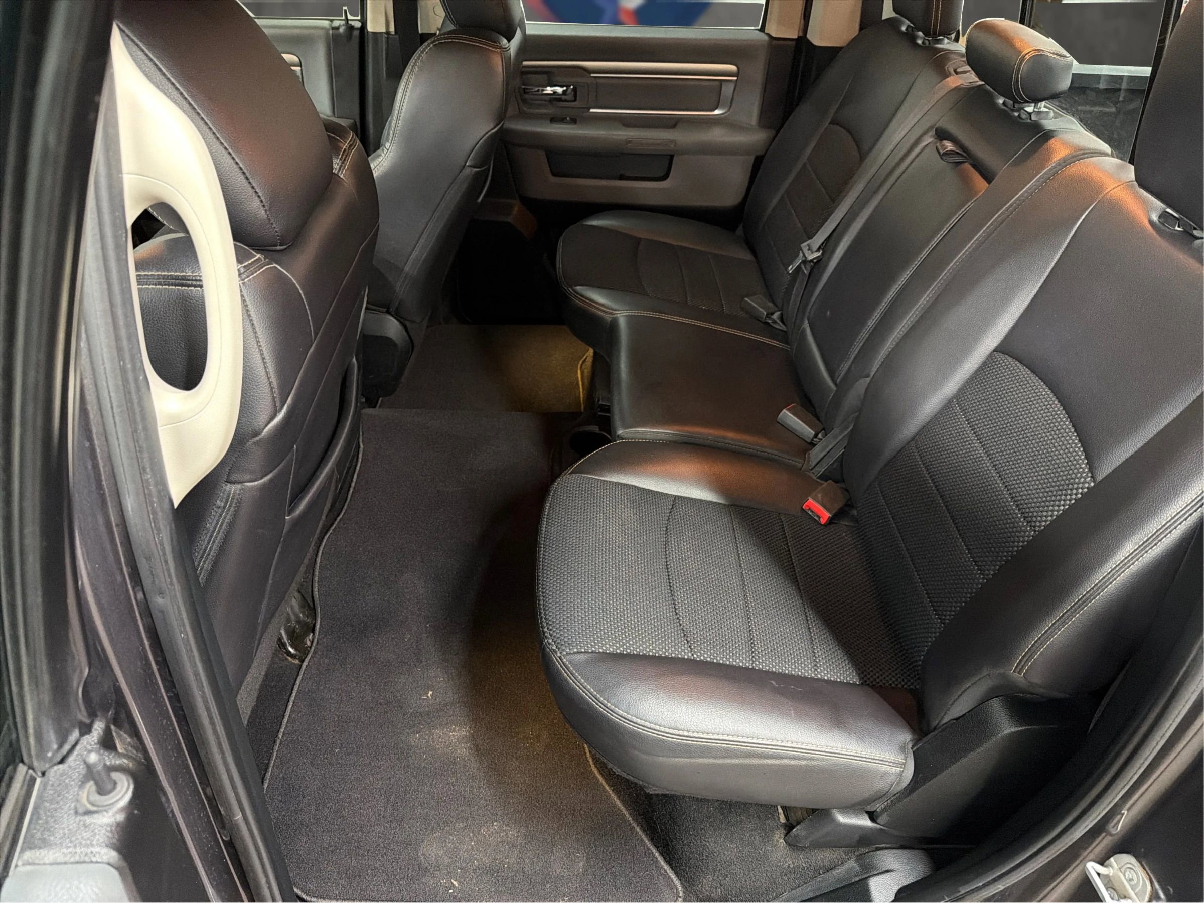 Used 2017 RAM 1500 Lone Star image 27