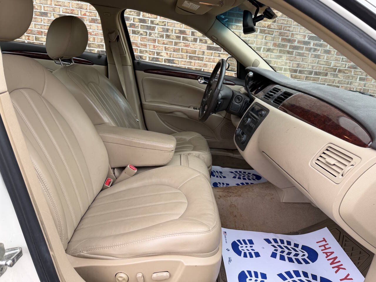 Used 2009 Buick Lucerne CXL FWD image 17