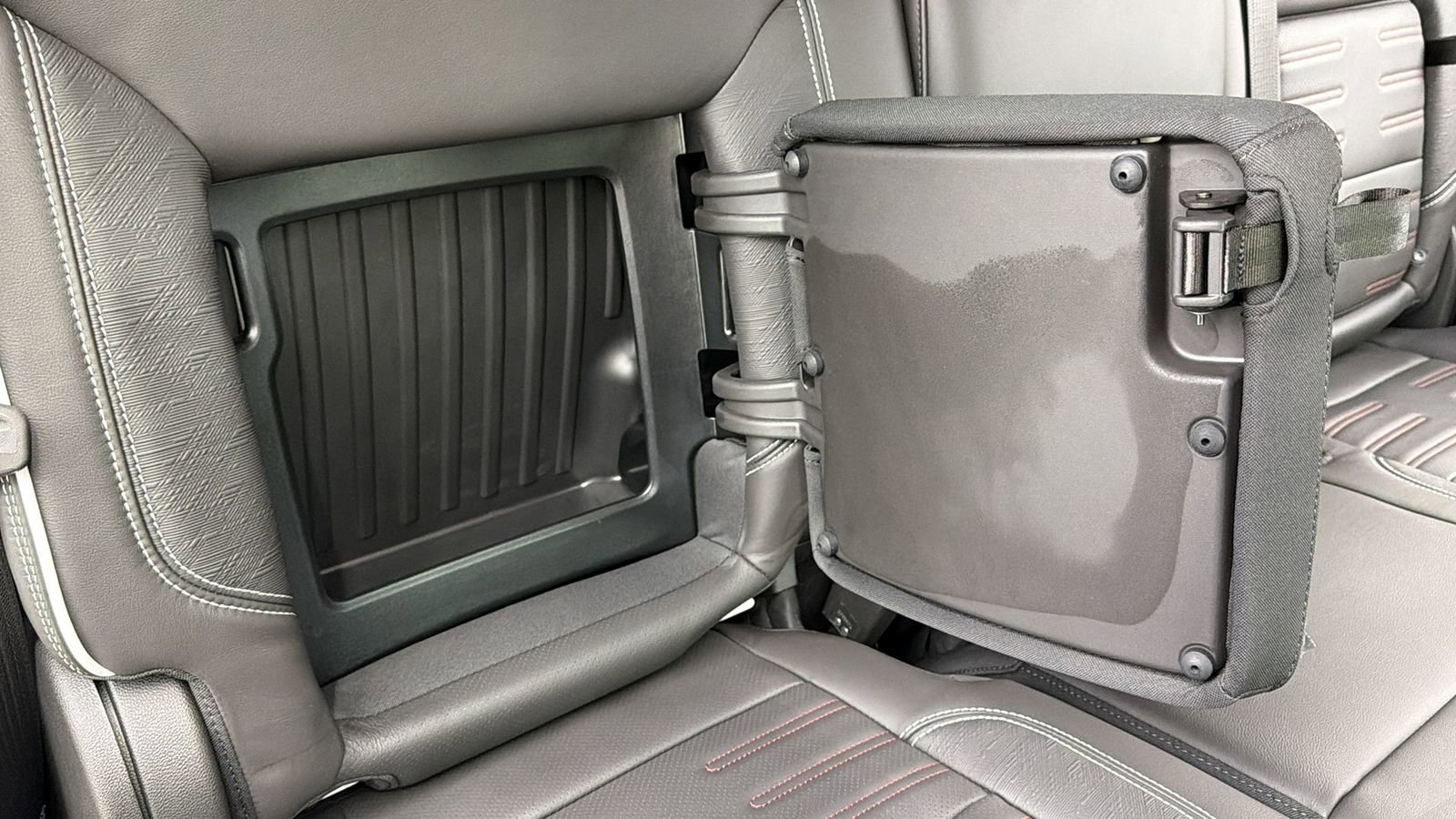 Used 2025 GMC Sierra 1500 AT4X image 43