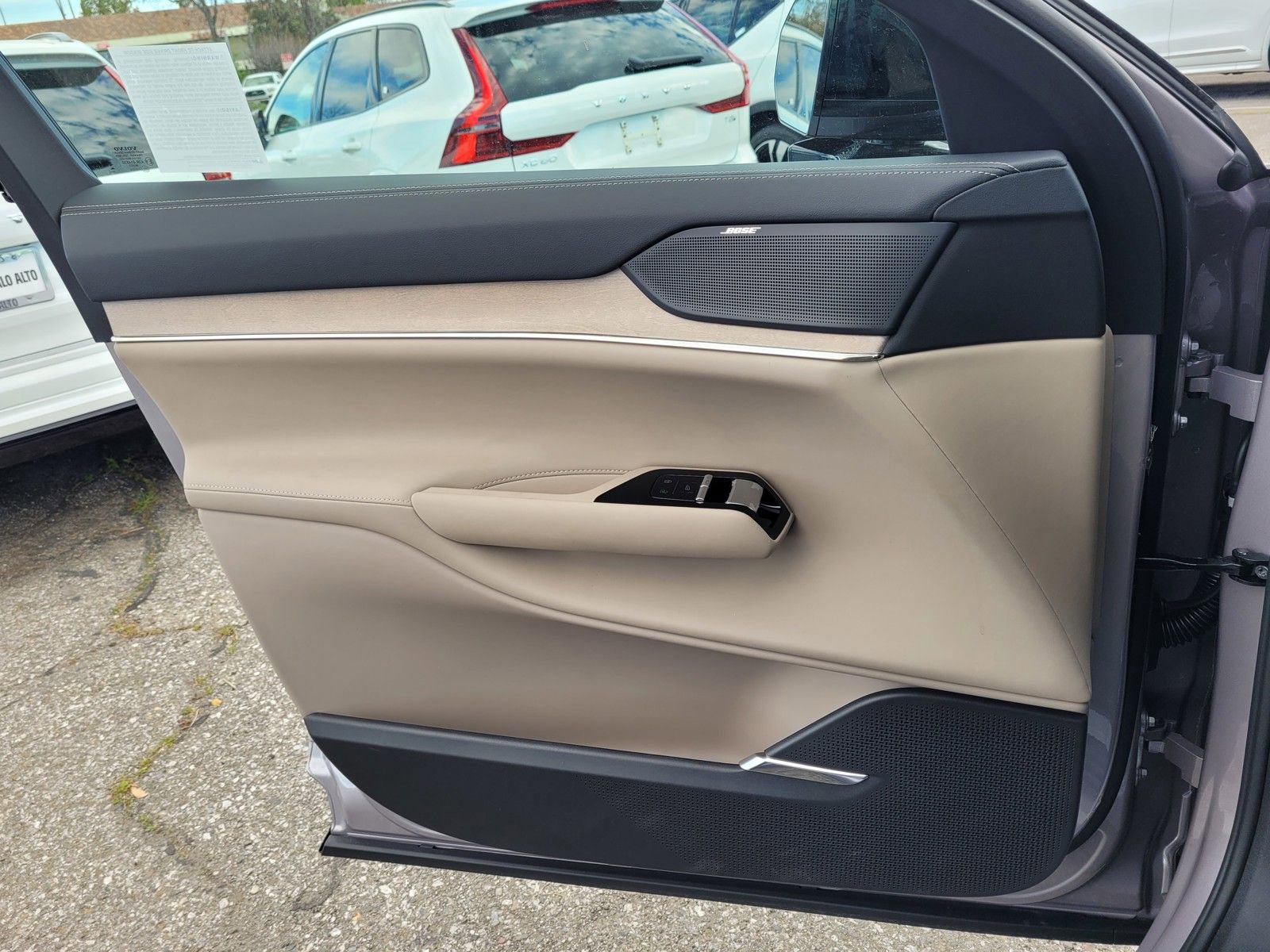 New 2026 Volvo EX90 Plus image 14