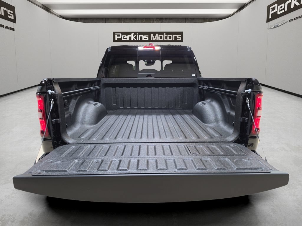 New 2027 RAM 1500 Laramie w/ Night Edition AWD/4WD image 10