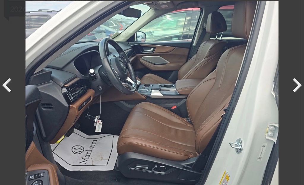 Used 2024 Acura MDX SH-AWD w/ Technology Package image 10