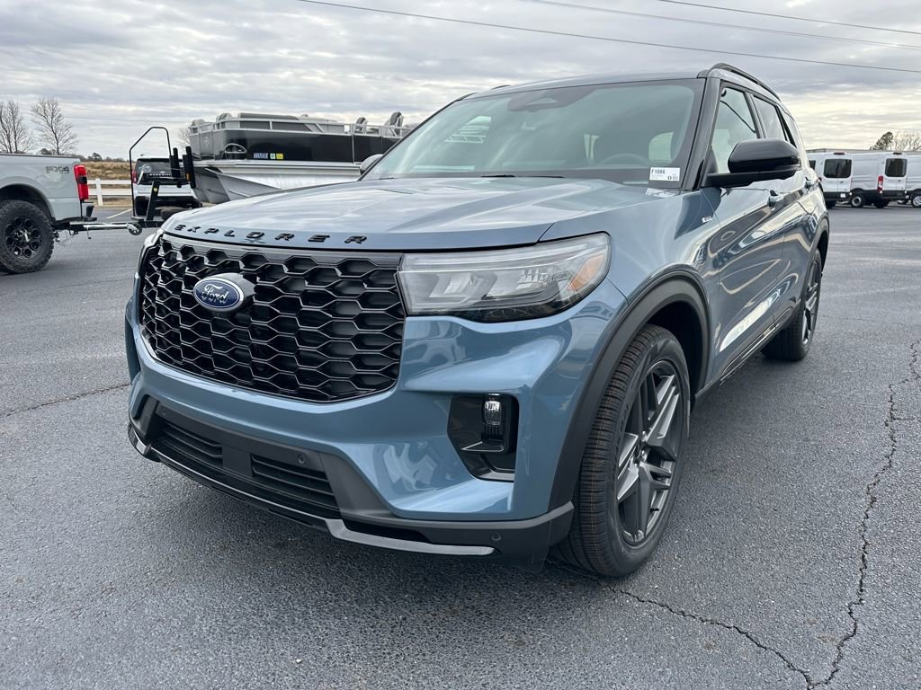 New 2026 Ford Explorer ST-Line image 4
