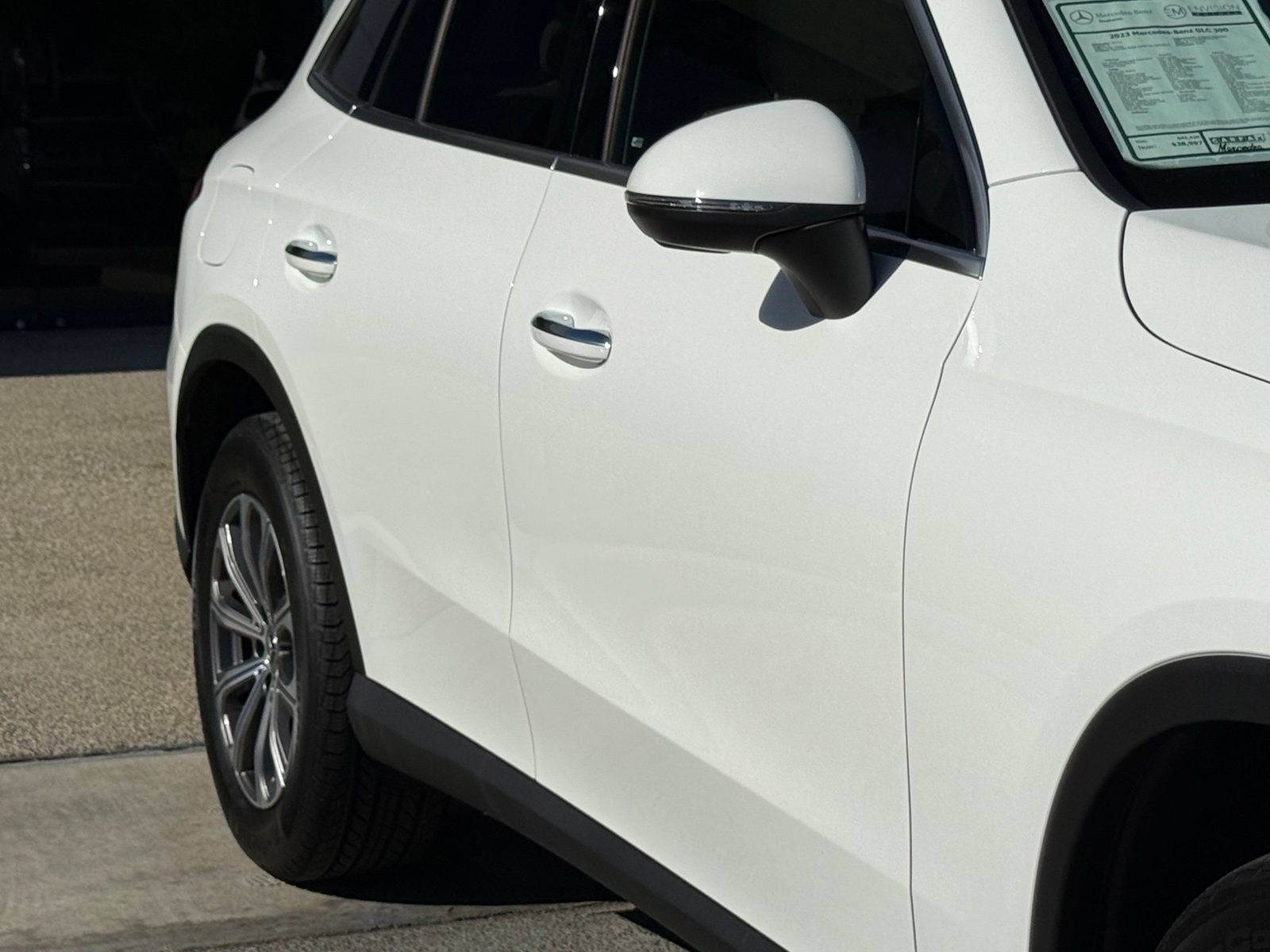Used 2023 Mercedes-Benz GLC 300 image 9