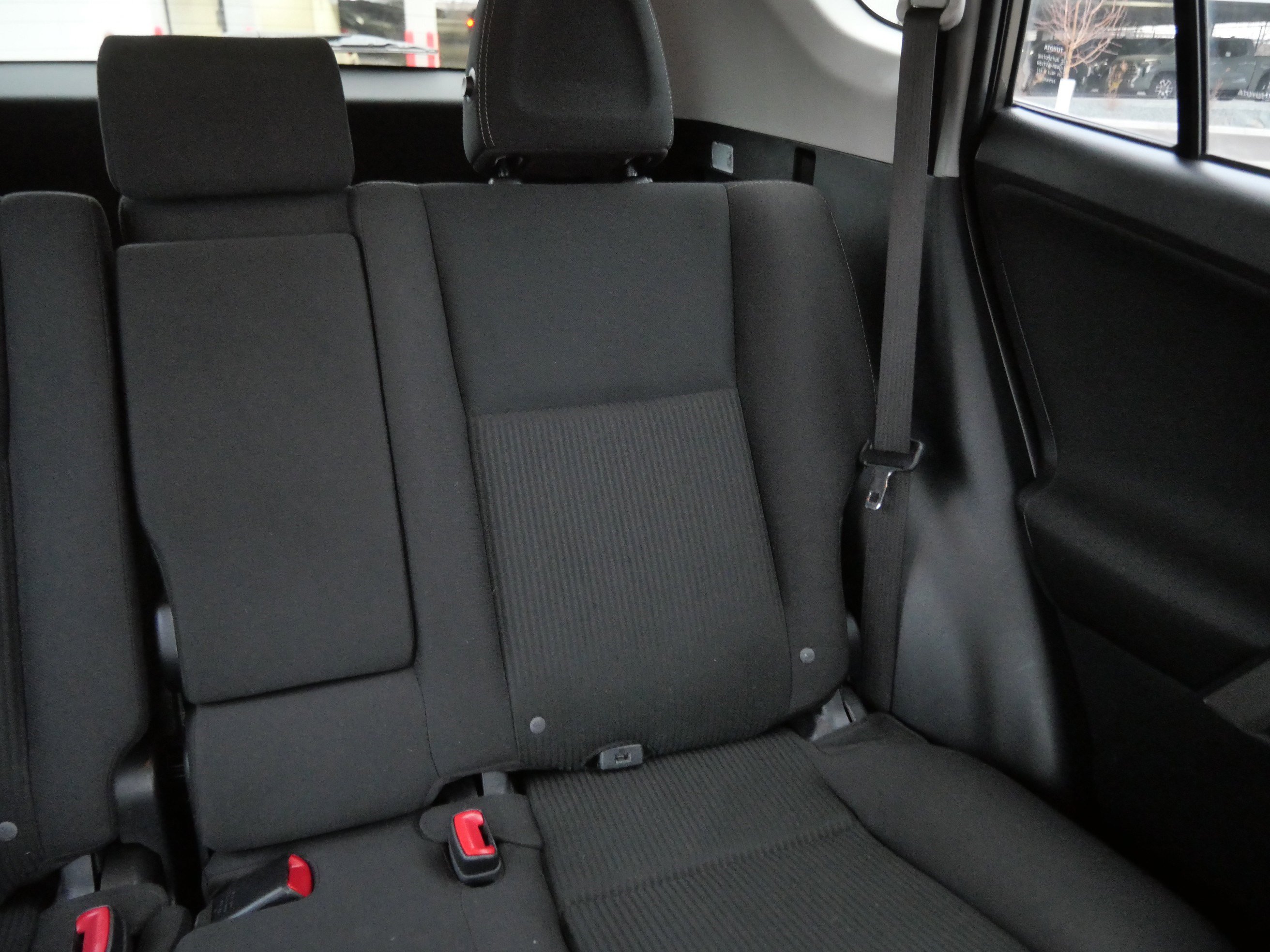 Used 2015 Toyota RAV4 XLE image 14