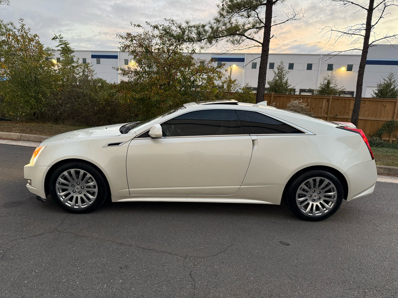 Used 2014 Cadillac CTS Premium image 9