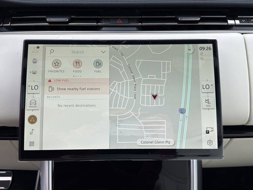 New 2026 Land Rover Range Rover SE image 26