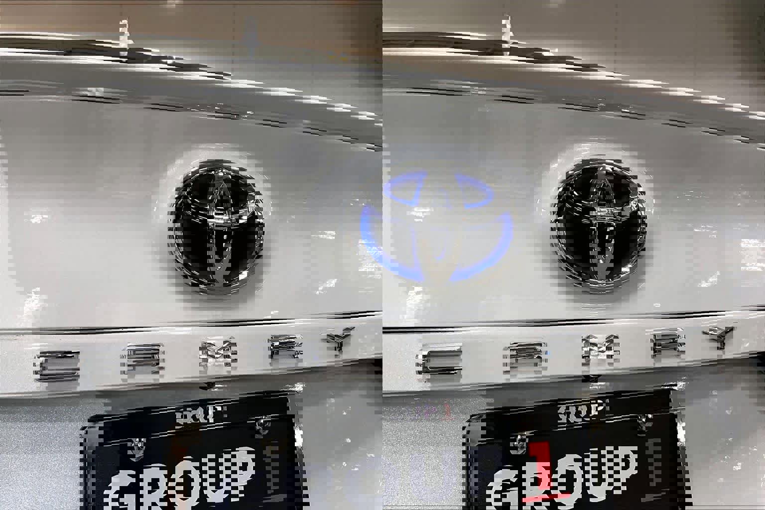 Used 2022 Toyota Camry XSE w/ Navigation Upgrade Package image 31