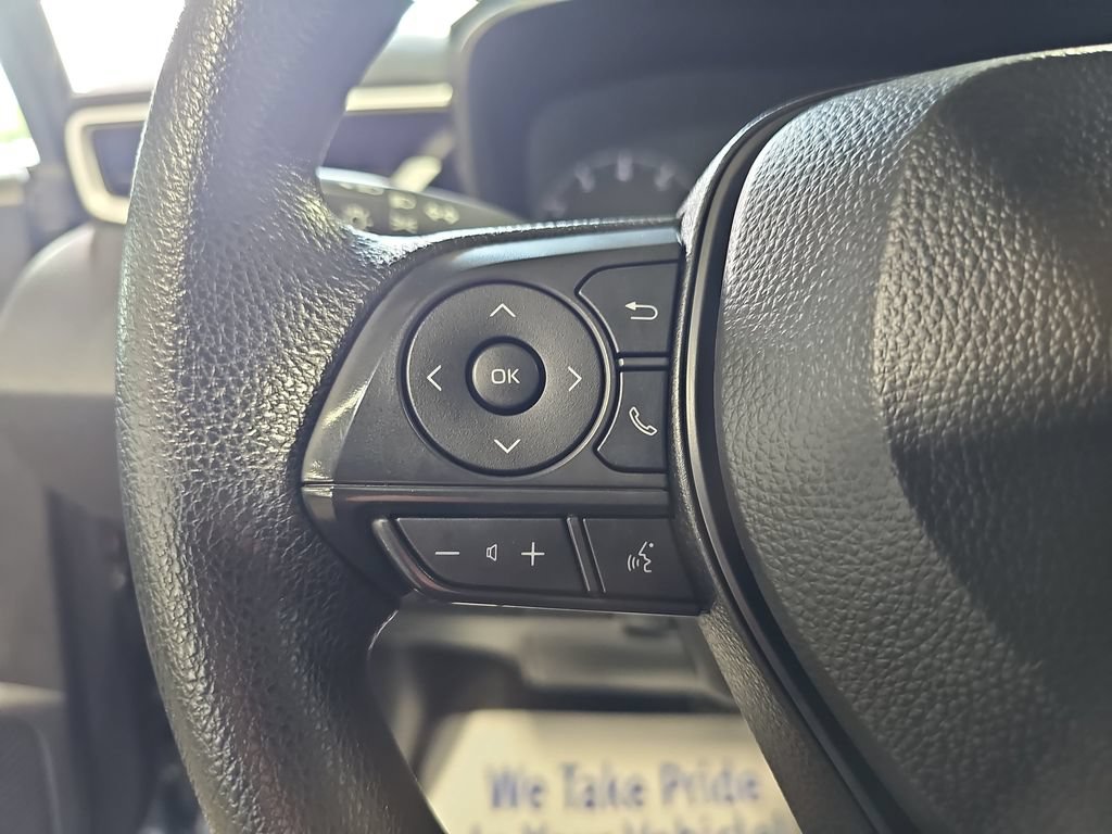 Used 2025 Toyota Corolla LE FWD image 16