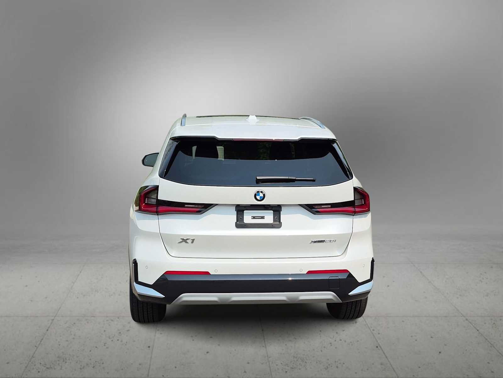 New 2026 BMW X1 xDrive28i AWD/4WD image 7