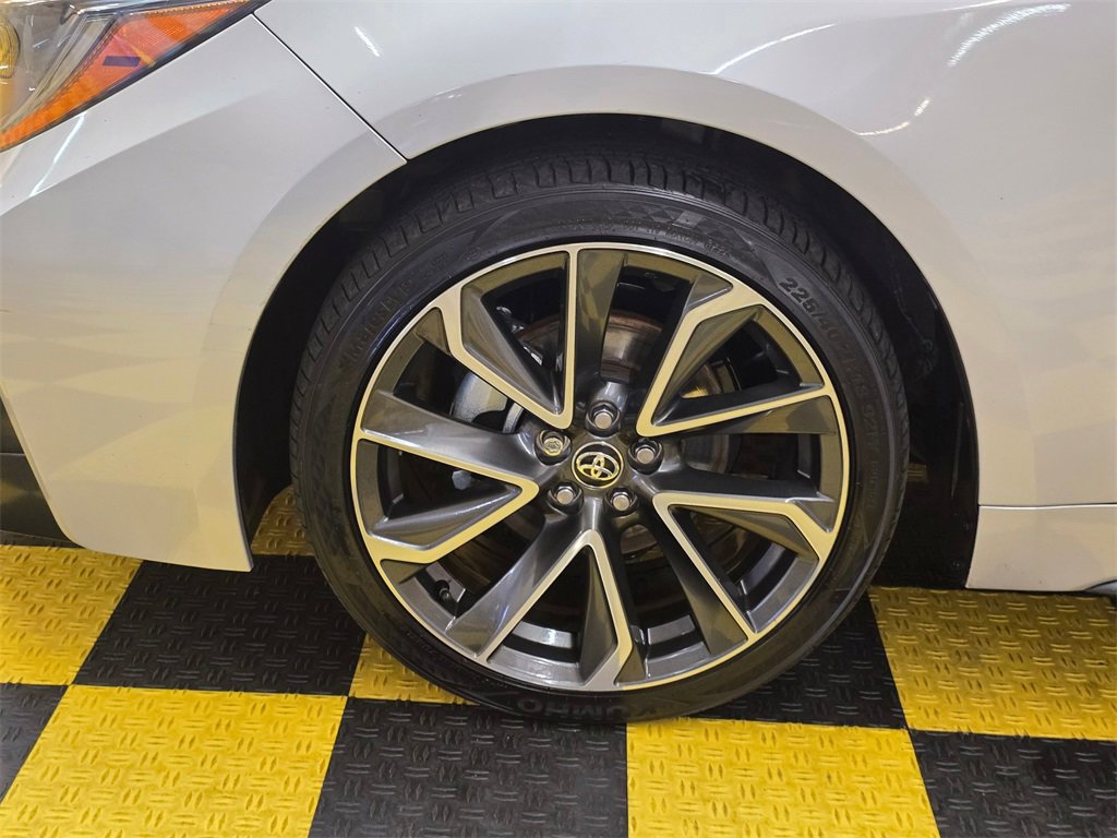 Used 2022 Toyota Corolla SE image 9