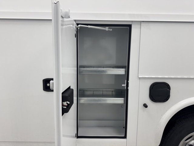 New 2026 Chevrolet Express 3500 w/ Power Convenience Package image 23