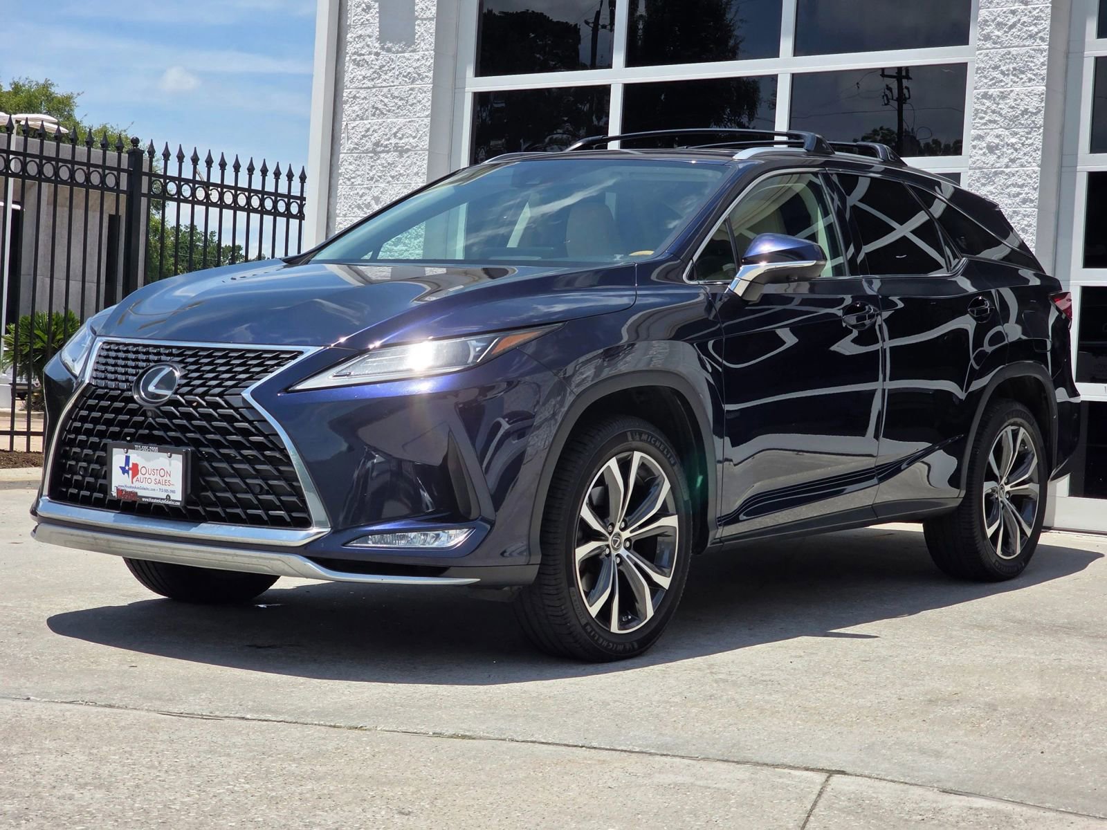 Used 2022 Lexus RX 350L Premium w/ Premium Package AWD/4WD image 9