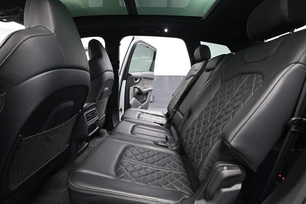 Used 2021 Audi SQ7 Premium Plus w/ Executive Package AWD/4WD image 37
