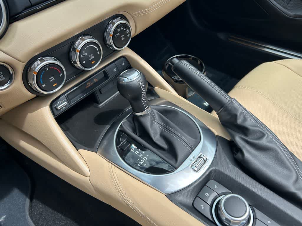 Used 2025 MAZDA MX-5 Miata RF Grand Touring RWD image 14