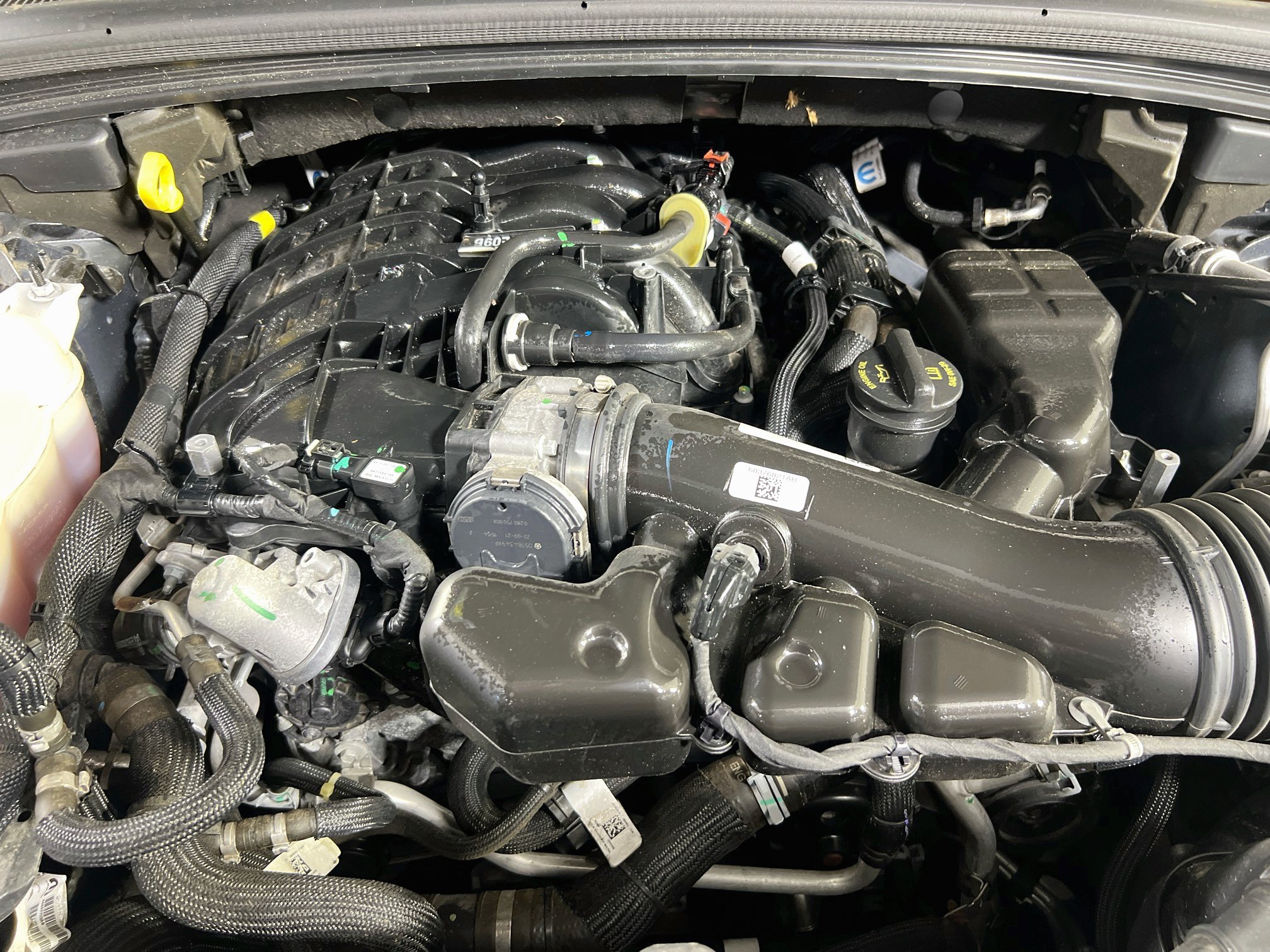 Used 2023 Jeep Grand Cherokee Altitude AWD/4WD image 29