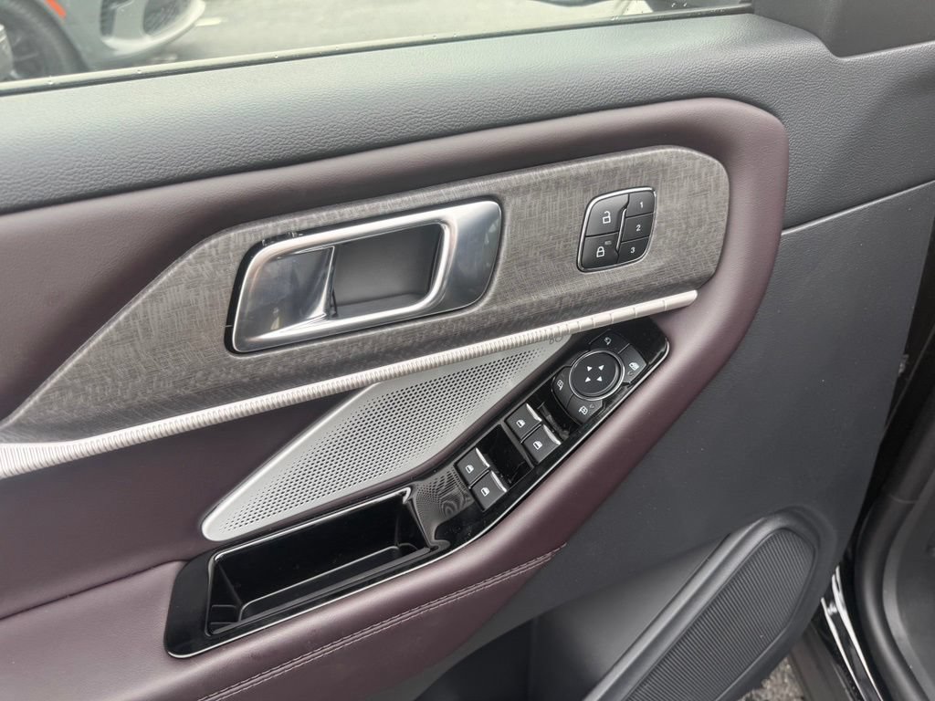 New 2026 Ford Explorer Platinum AWD/4WD image 13
