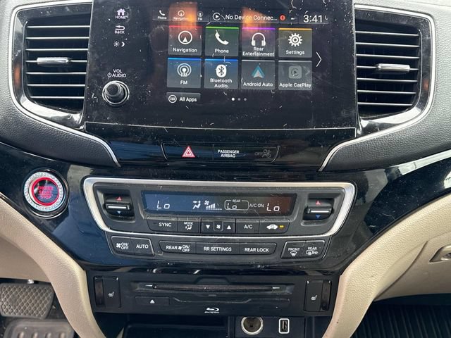 Used 2022 Honda Pilot Touring image 29