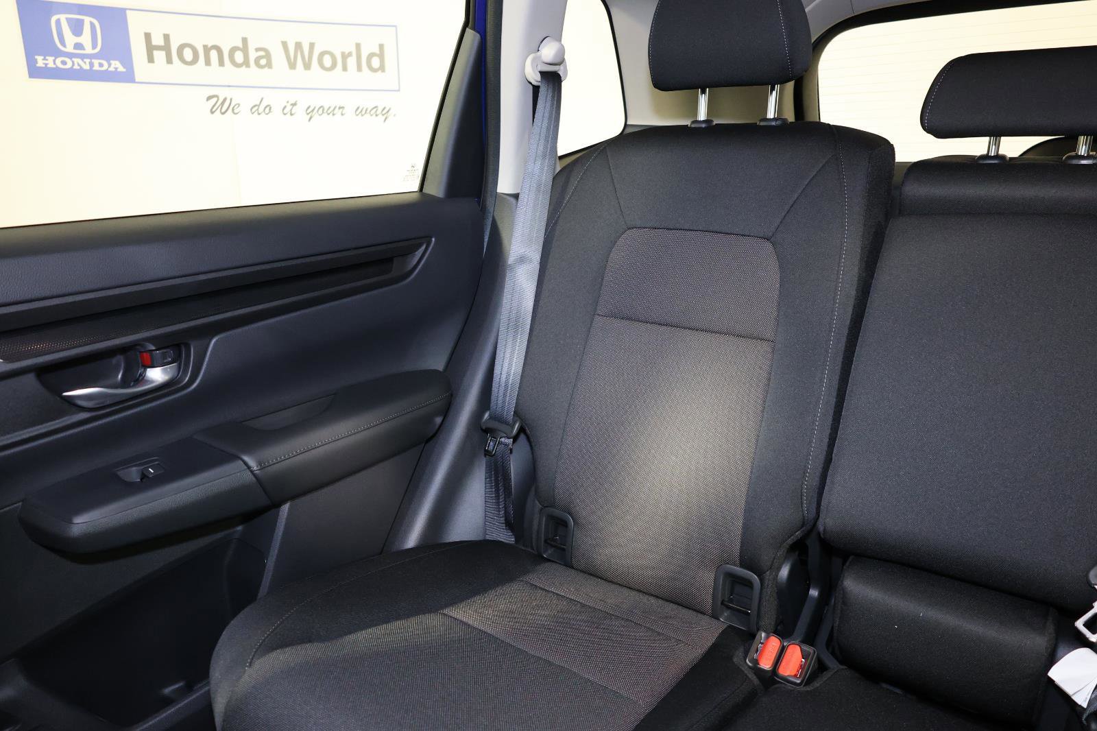 Used 2025 Honda CR-V LX image 10