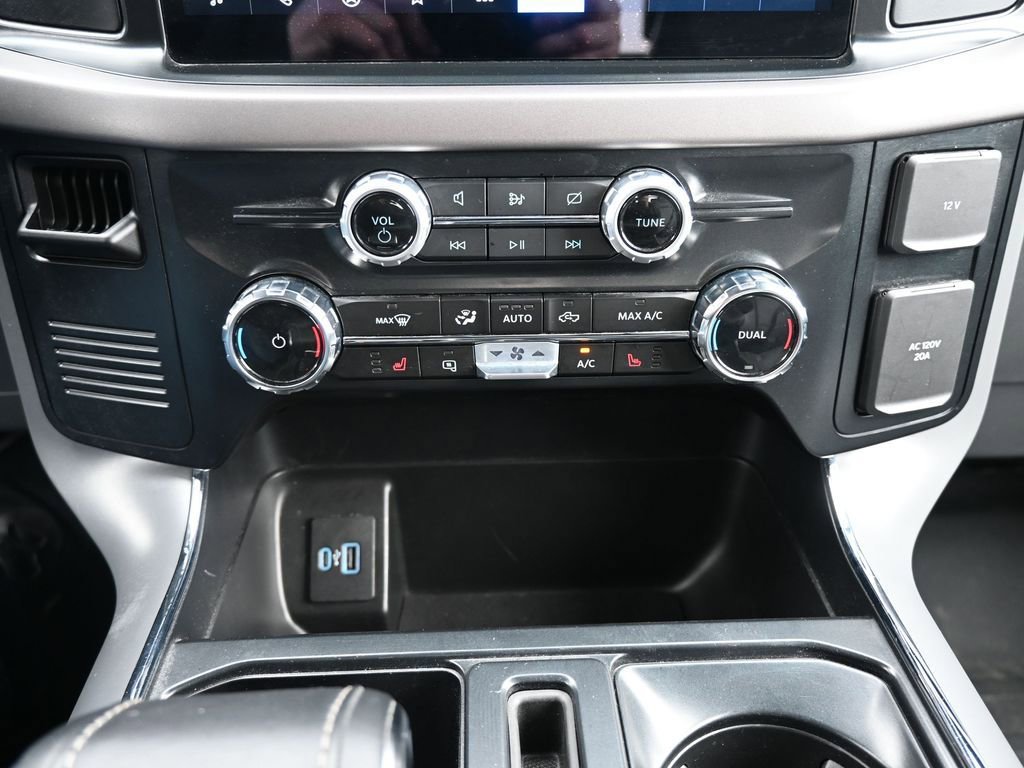 Used 2024 Ford F150 Lightning Pro image 40