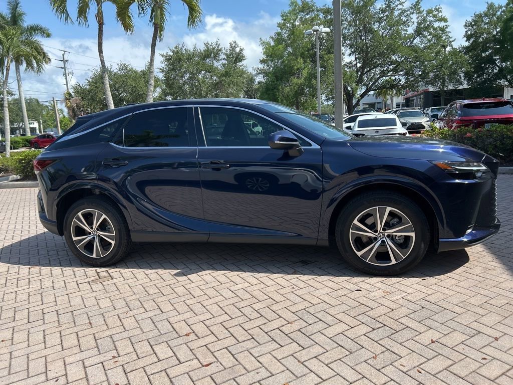 Used 2025 Lexus RX 350 FWD w/ Technology Package image 2