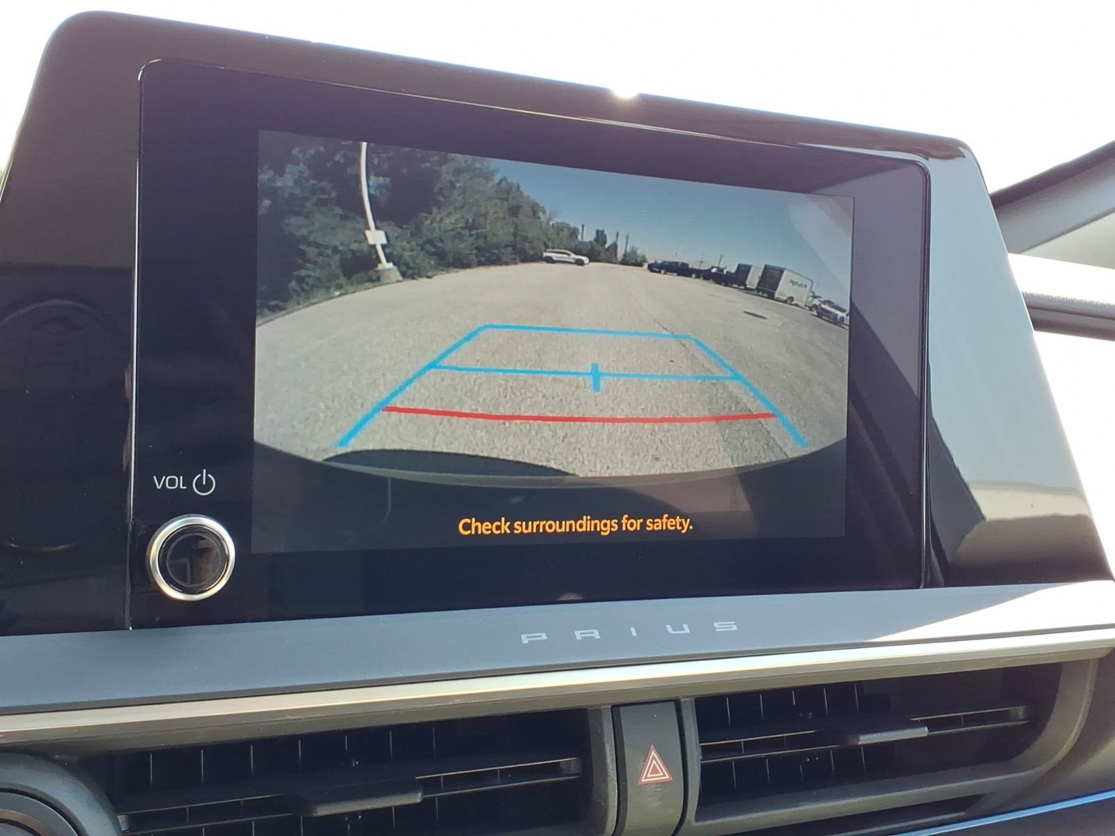 Used 2023 Toyota Prius XLE FWD image 13