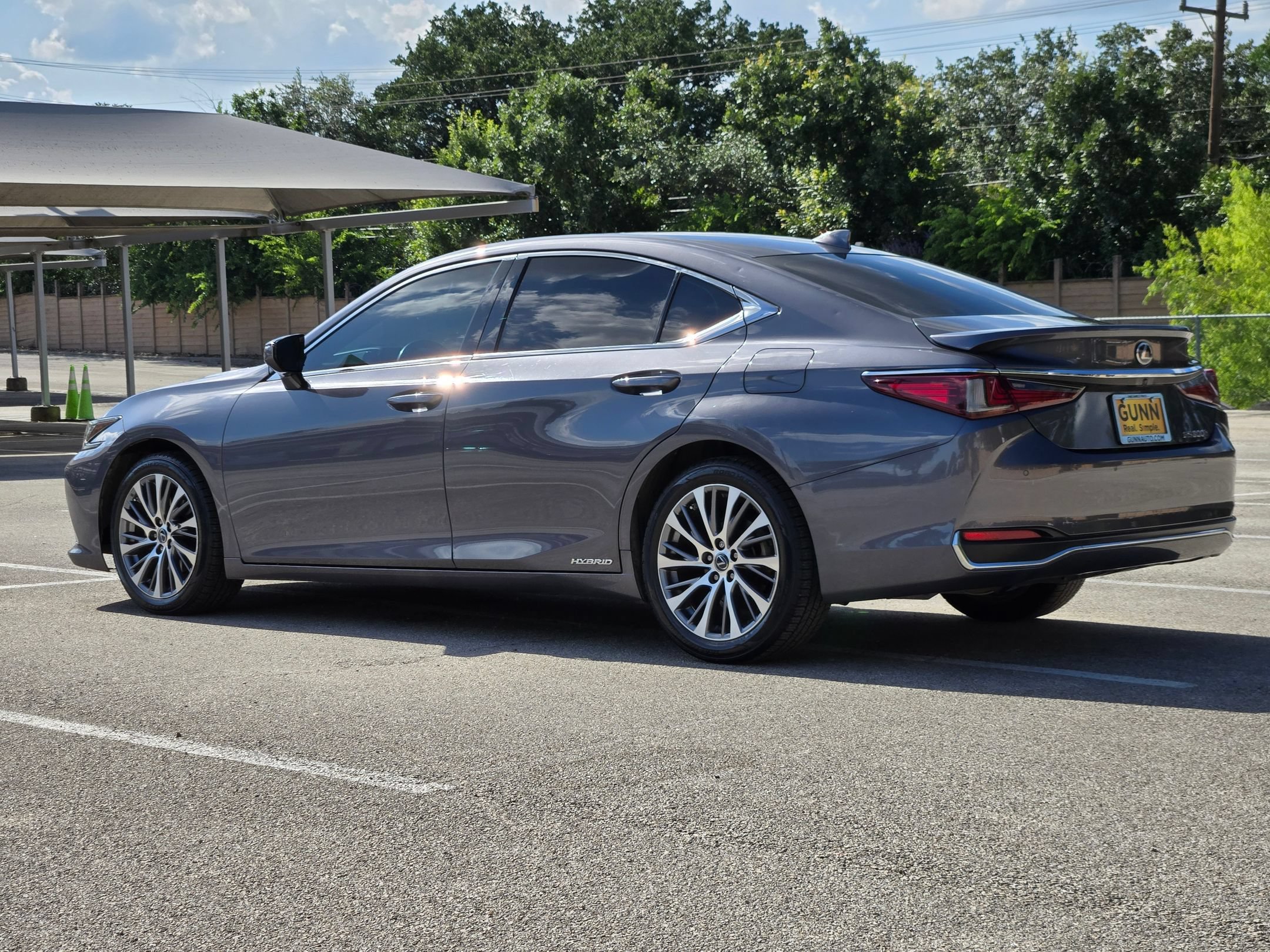 Used 2020 Lexus ES 300h w/ Premium Package FWD image 6