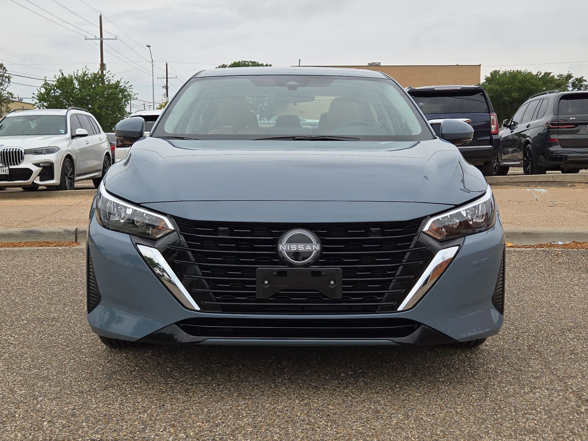 Used 2025 Nissan Sentra SV w/ SV Premium Package FWD image 10