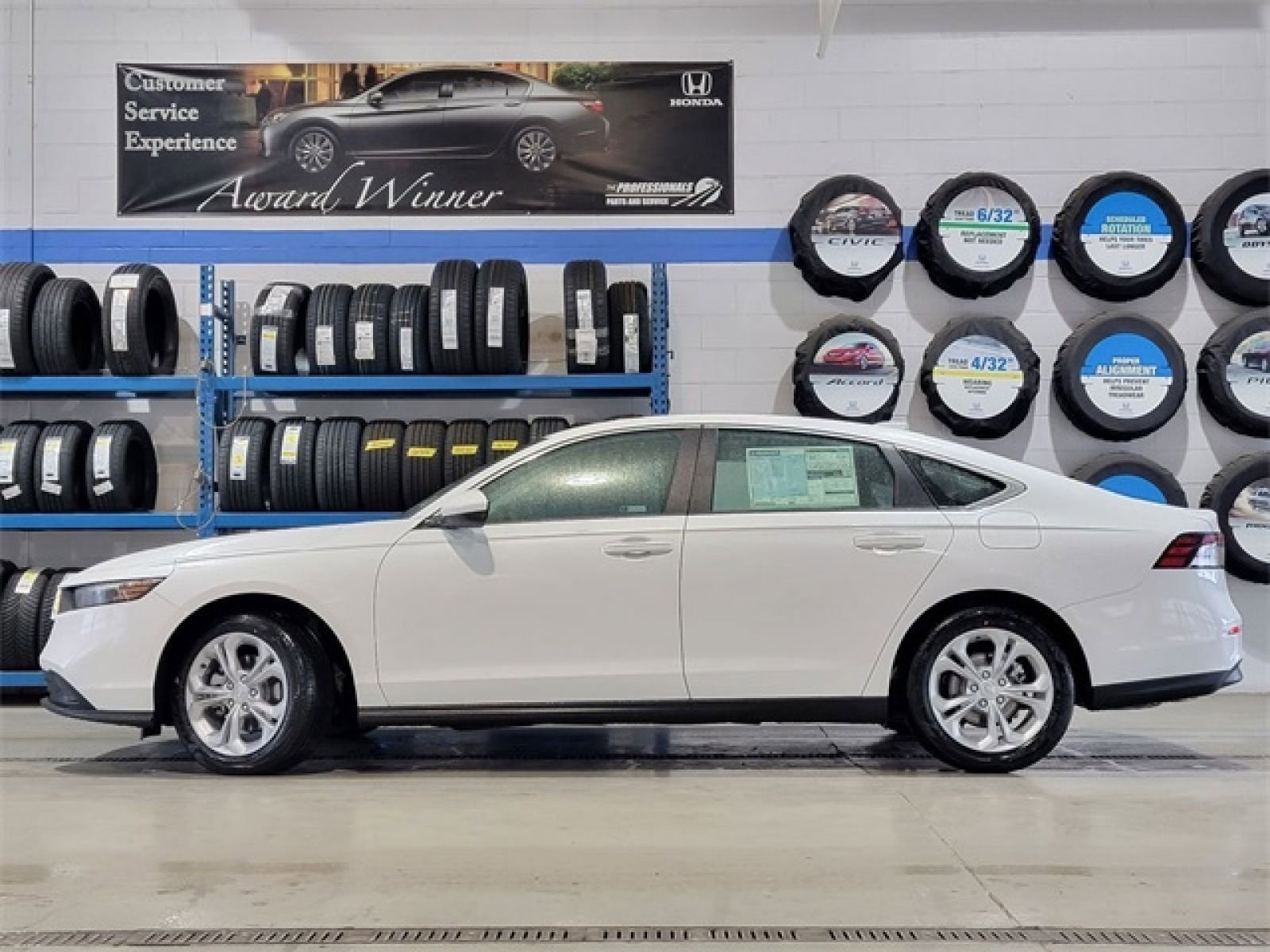 Used 2023 Honda Accord LX image 8
