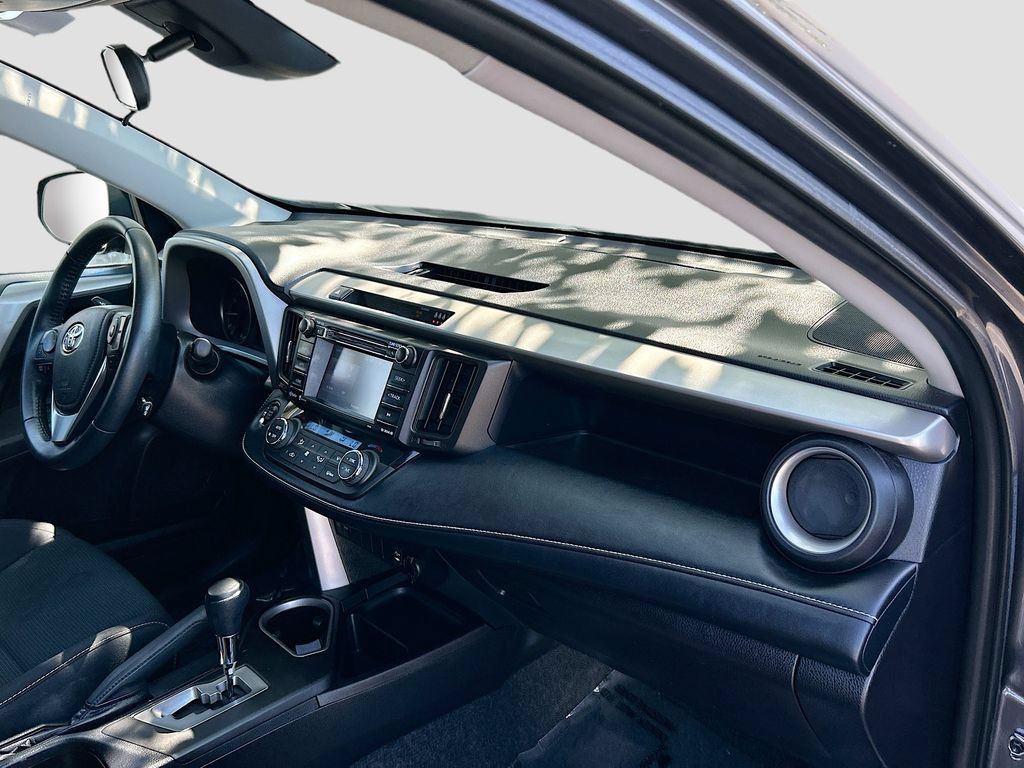 Used 2017 Toyota RAV4 XLE w/ Plus Extra Value Package FWD image 27