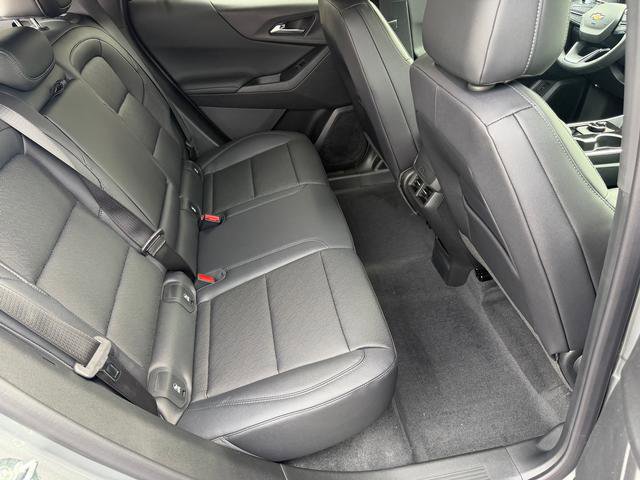 New 2026 Chevrolet Equinox LT AWD/4WD image 14