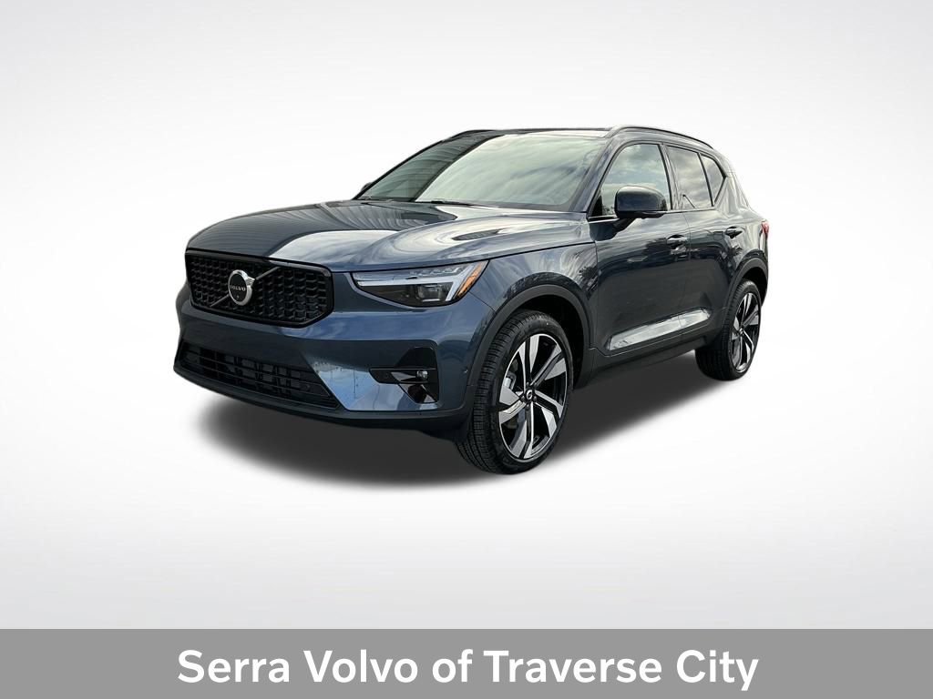 New 2026 Volvo XC40 B5 Ultra w/ Protection Package Premier
