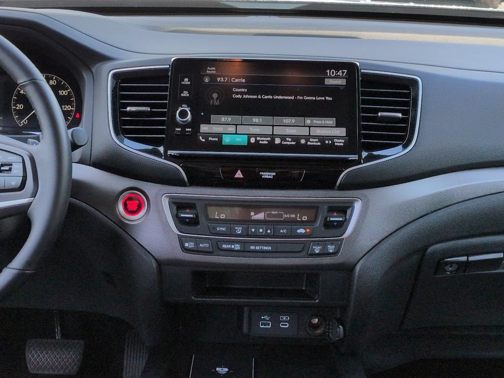 Used 2025 Honda Ridgeline Sport image 18
